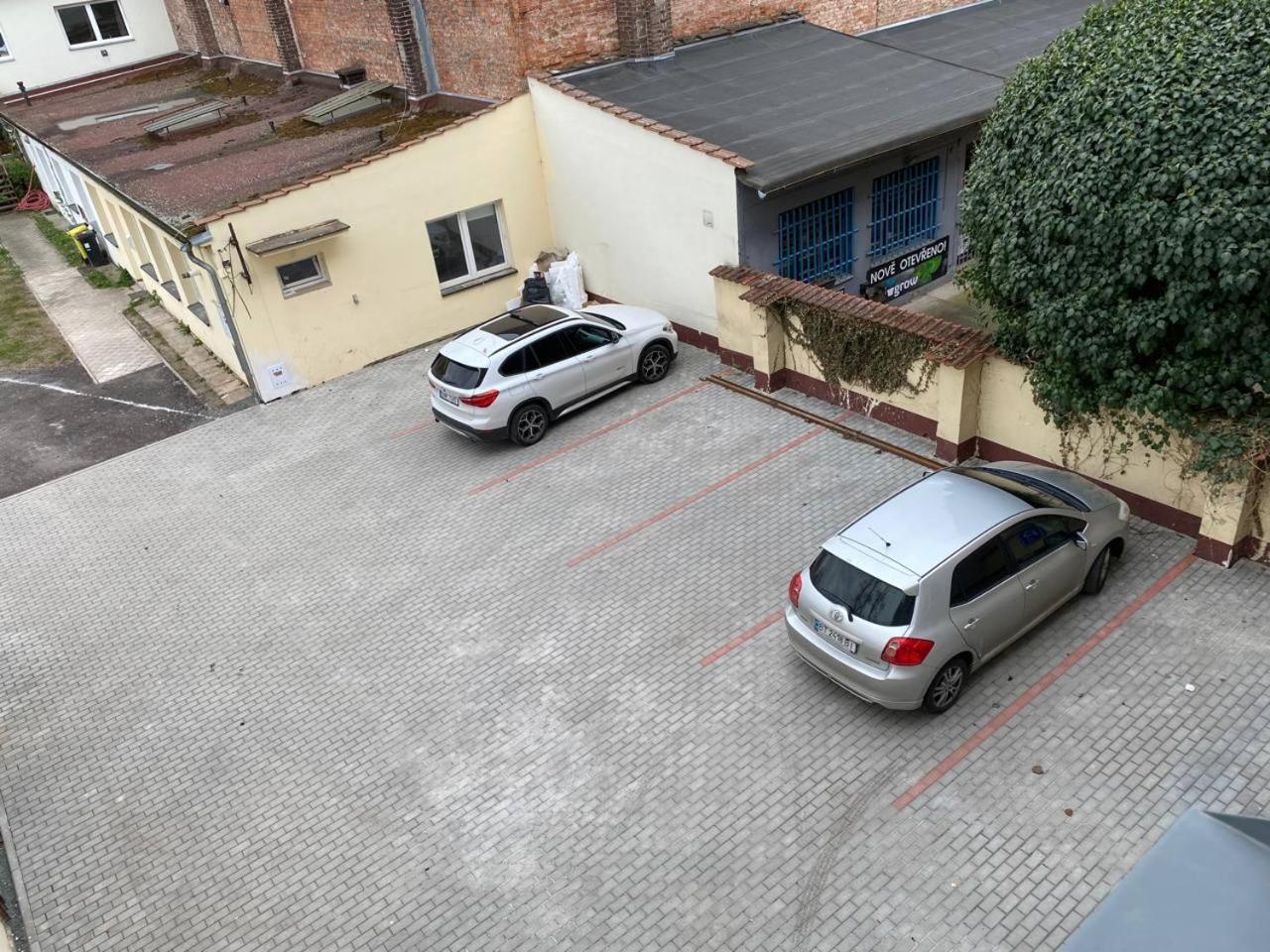 Hradec KrálovéPerla Hradce 101アパートメント エクステリア 写真